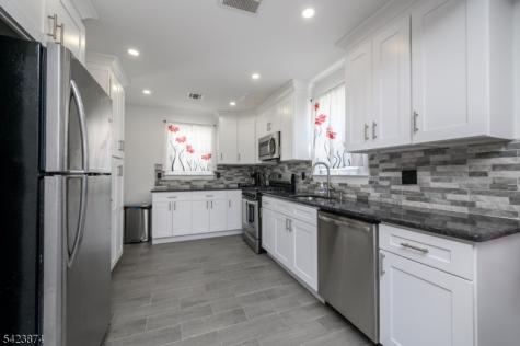 827 Lincoln Avenue Manville NJ 08835
