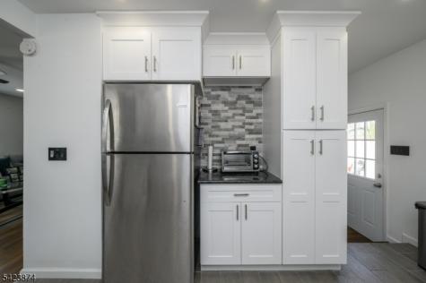 827 Lincoln Avenue Manville NJ 08835