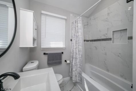 827 Lincoln Avenue Manville NJ 08835
