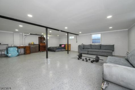 827 Lincoln Avenue Manville NJ 08835