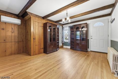 21 Beaver Avenue Clinton NJ 08801