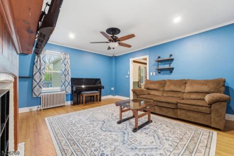21 Beaver Avenue Clinton NJ 08801