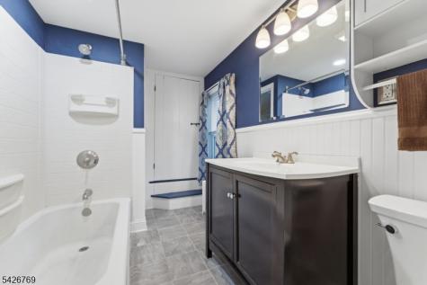 21 Beaver Avenue Clinton NJ 08801