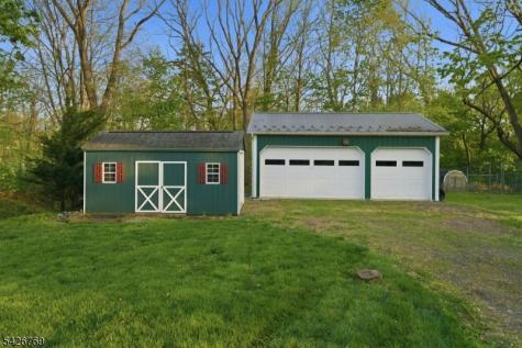 21 Beaver Avenue Clinton NJ 08801