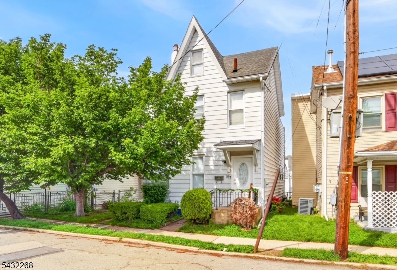 59 Railroad Avenue Phillipsburg NJ 08865