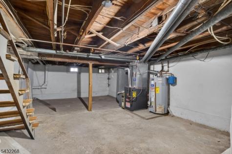 59 Railroad Avenue Phillipsburg NJ 08865