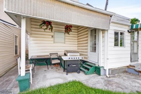 59 Railroad Avenue Phillipsburg NJ 08865