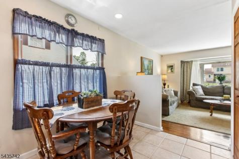 27 W James Place Woodbridge NJ 08830