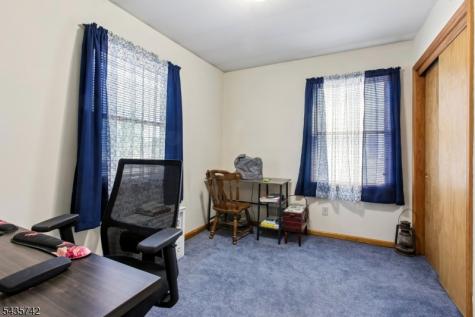 27 W James Place Woodbridge NJ 08830