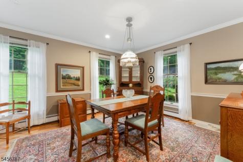 90 Old Farm Road Holland NJ 08848
