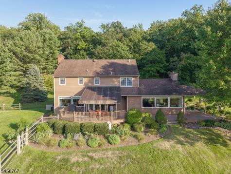 90 Old Farm Road Holland NJ 08848