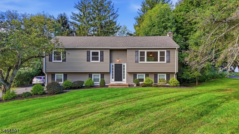 22 Hillside Road Mansfield NJ 07840