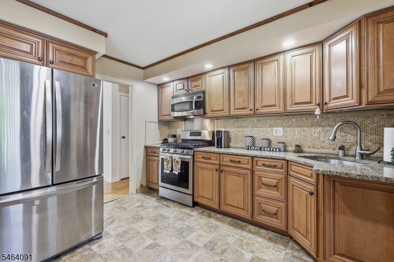22 Hillside Road Mansfield NJ 07840