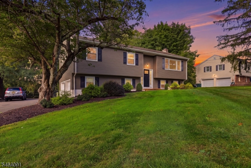 22 Hillside Road Mansfield NJ 07840