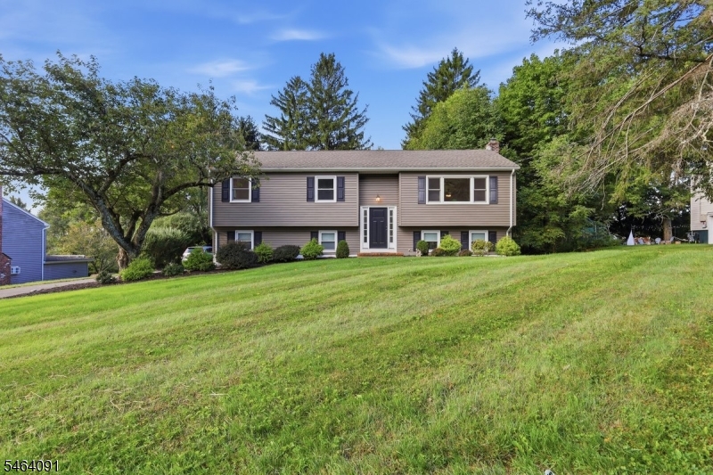 22 Hillside Road Mansfield NJ 07840