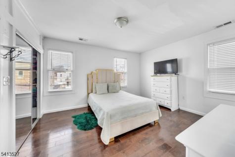 106 Paine Avenue Irvington NJ 07111