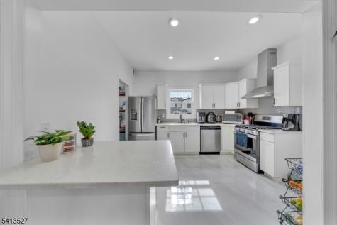 106 Paine Avenue Irvington NJ 07111
