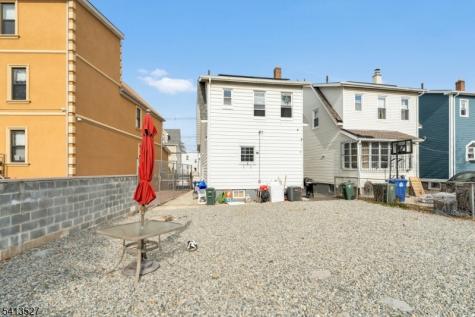 106 Paine Avenue Irvington NJ 07111