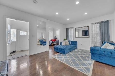 106 Paine Avenue Irvington NJ 07111