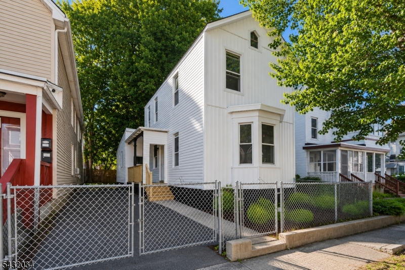127 Steuben Street East Orange NJ 07018