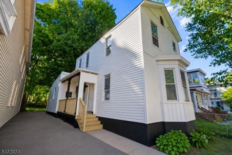 127 Steuben Street East Orange NJ 07018