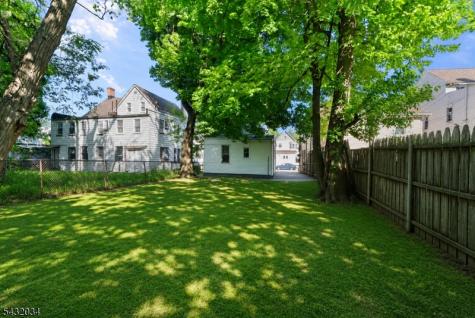127 Steuben Street East Orange NJ 07018