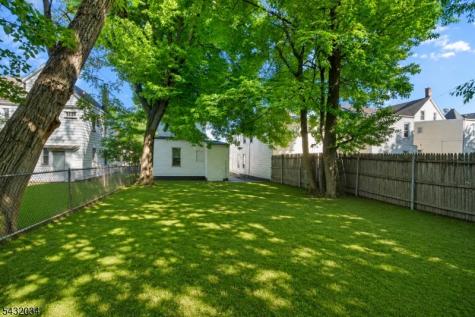127 Steuben Street East Orange NJ 07018
