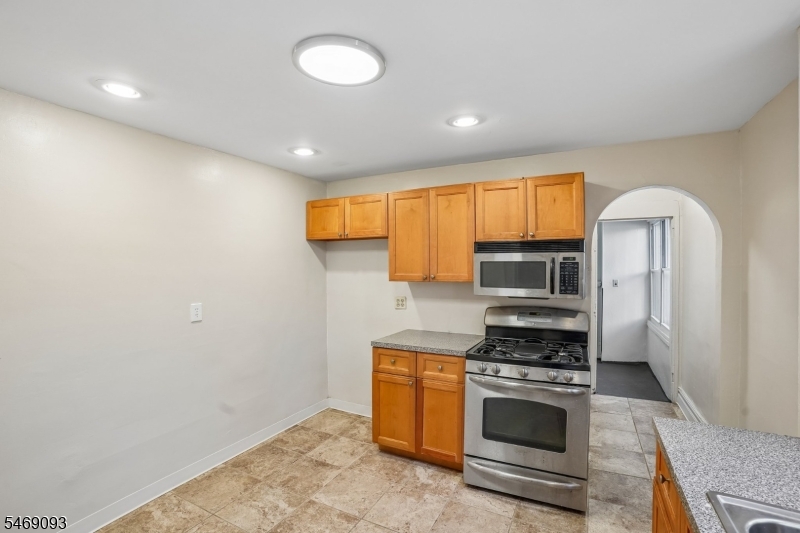 14 Scheerer Avenue Newark NJ 07112
