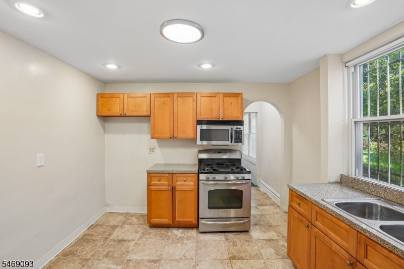 14 Scheerer Avenue Newark NJ 07112