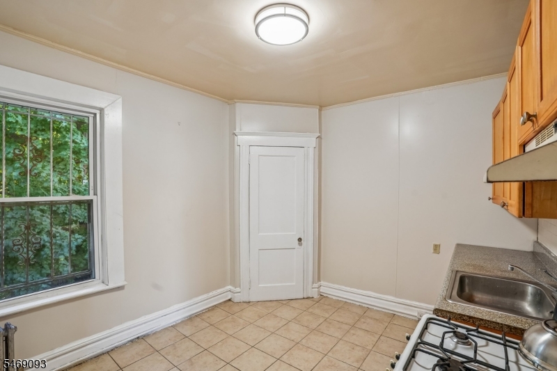 14 Scheerer Avenue Newark NJ 07112