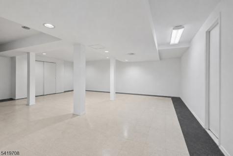 26 Woodshire Terrace Montville NJ 07082