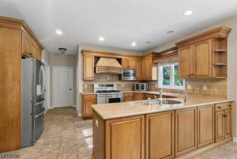 26 Woodshire Terrace Montville NJ 07082