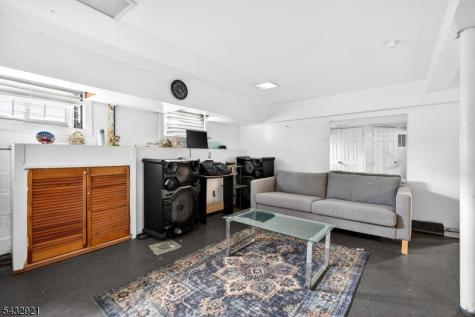280 Nesbit Terrace Irvington NJ 07111