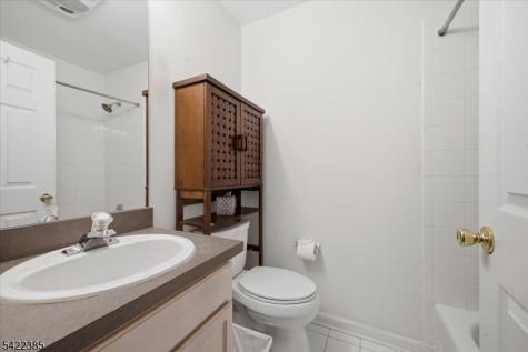 2 Picasso Court Franklin NJ 08873