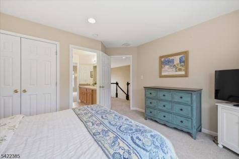 2 Picasso Court Franklin NJ 08873