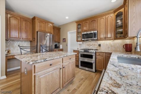 2 Picasso Court Franklin NJ 08873
