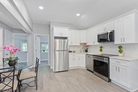 116 Bucknell Trail Hopatcong NJ 07843