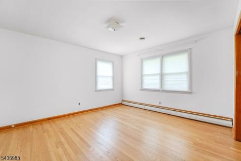 62 Willow Avenue Franklin NJ 08873