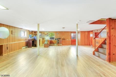 62 Willow Avenue Franklin NJ 08873