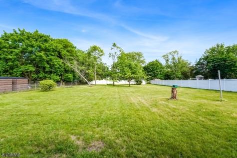 62 Willow Avenue Franklin NJ 08873