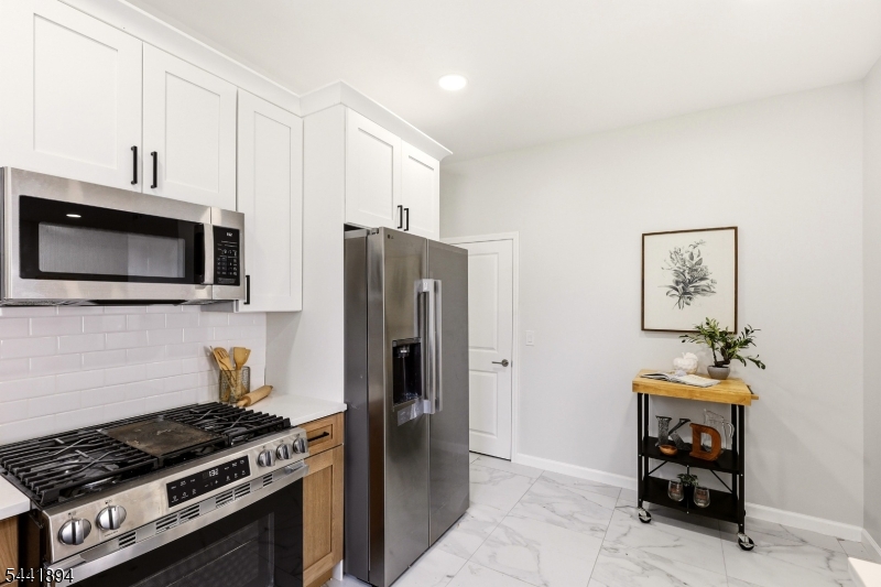 44 Fabyan Place Newark NJ 07108