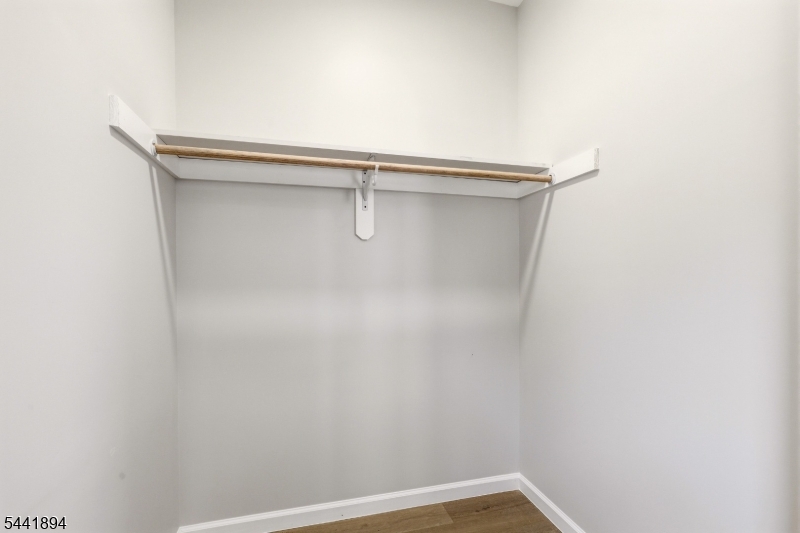44 Fabyan Place Newark NJ 07108