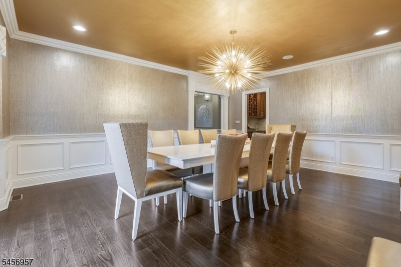 2 Hobson Drive Livingston NJ 07039