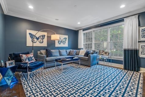 2 Hobson Drive Livingston NJ 07039