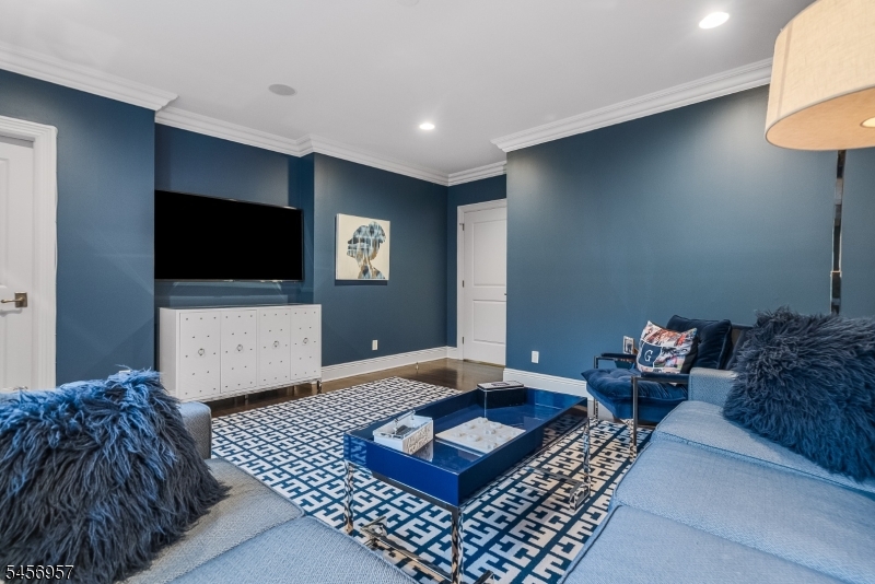 2 Hobson Drive Livingston NJ 07039