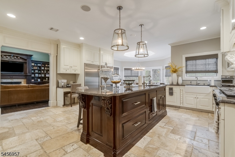 2 Hobson Drive Livingston NJ 07039