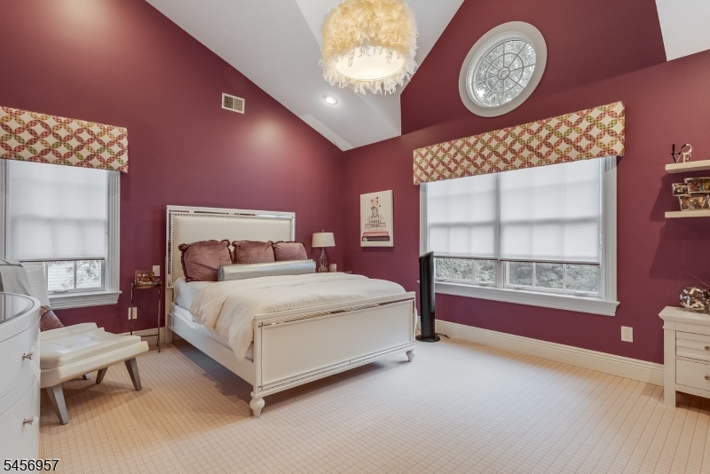 2 Hobson Drive Livingston NJ 07039