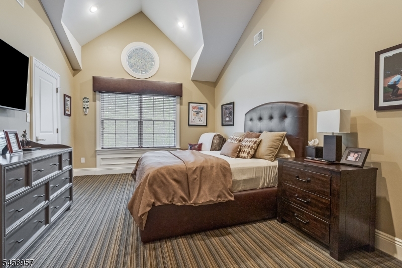 2 Hobson Drive Livingston NJ 07039