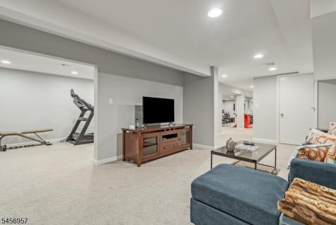 2 Hobson Drive Livingston NJ 07039