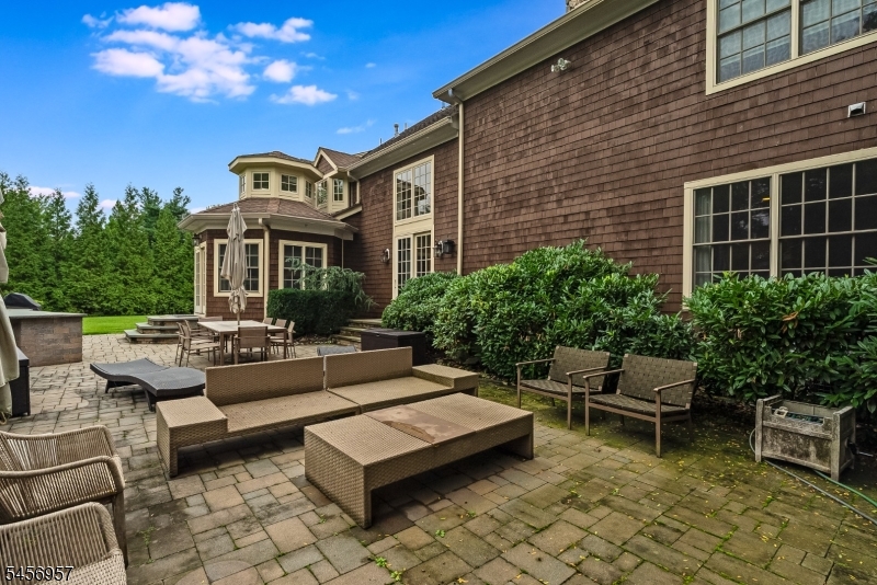 2 Hobson Drive Livingston NJ 07039